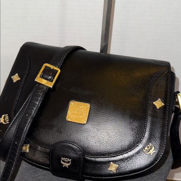 MCM Vintage Black Leather Crossbody Shoulder Bag - Picture 4 of 15